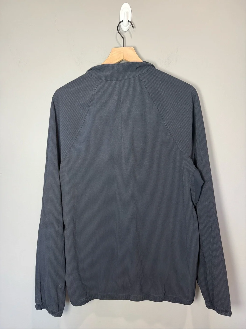 Lululemon Men's Lightweight Quarter Zip Jacket